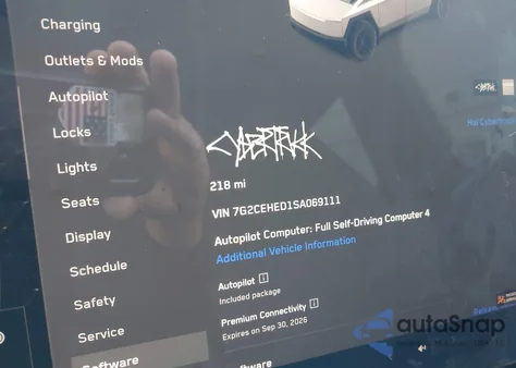 2025 Tesla Cybertruck All-Wheel Drive z USA, uszkodzony, nr VIN 7G2CEHED1SA069111